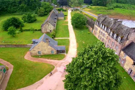 Vue drone des forges de Paimpont